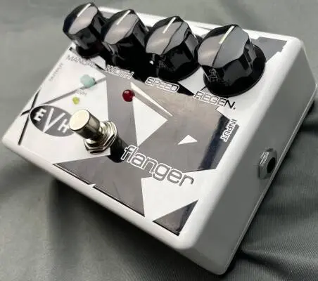 MXR - EVH117 Eddie Van Halen Signature Flanger 2